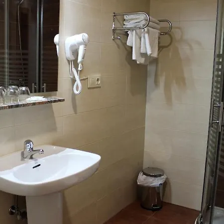 Madrid 2* Толедо