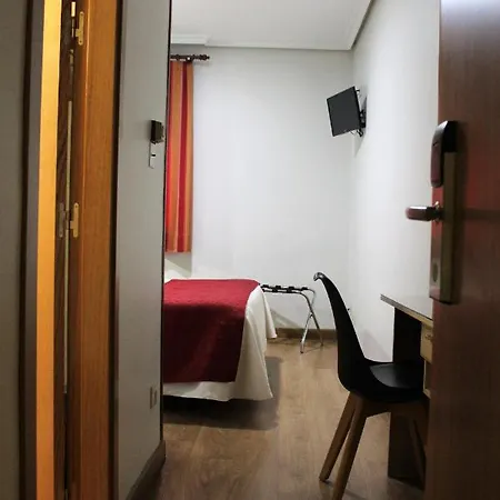 Madrid Гостевой дом 2*