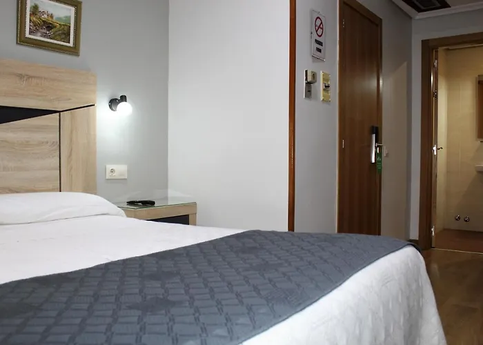 马德里旅馆 招待所