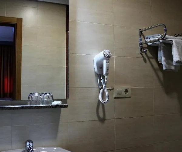 马德里旅馆 招待所 2*